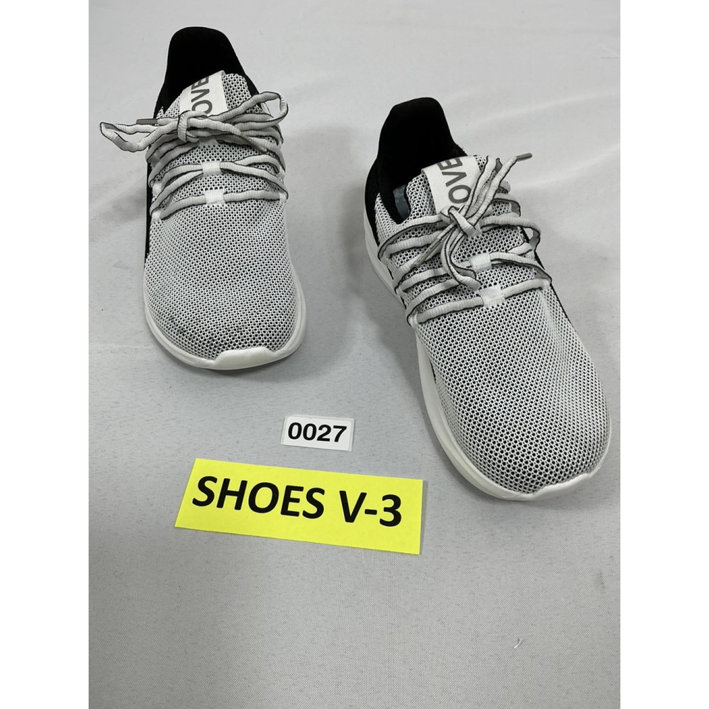 Woman’s NWOT Zove Slip On Wide Toe Box Sneakerss 7.5 XW black white - Picture 4 of 7